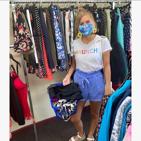 Meet your Posher, Anna - Picture 4 of 4